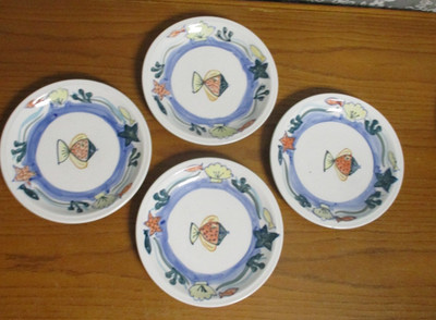 x4 Studio Nova Aruba Salad Plates - Fish/Starfish/Shell - 8''
