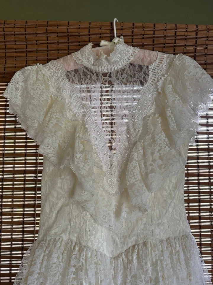 Romantic 80s Jessica McClintock Victorian style Tiered Lace Dress Wedding Sz 10 - Image 4 of 4