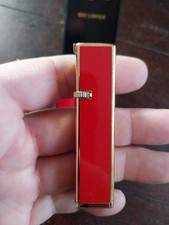 BRIQUET VINTAGE EN LAQUE ET PLAQUE OR POUR FEMME KINGSTAR QUASI NEUF ROUGE A GAZ