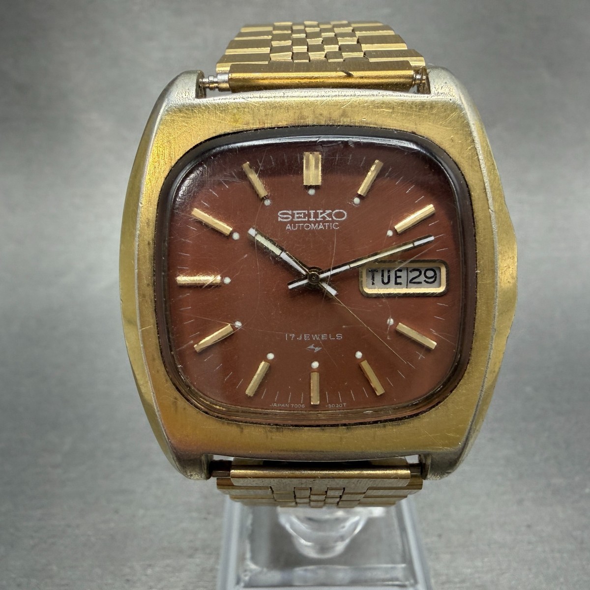 GORIE様確認用 Seiko Automatic Watch Men 38mm Red Dial Gold Daydate 7006-5019