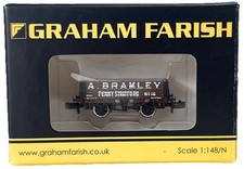 GRAHAM FARISH N GAUGE 377-050B ' A BRAMLEY ' BROWN 5-PLANK MODEL WAGON BOXED