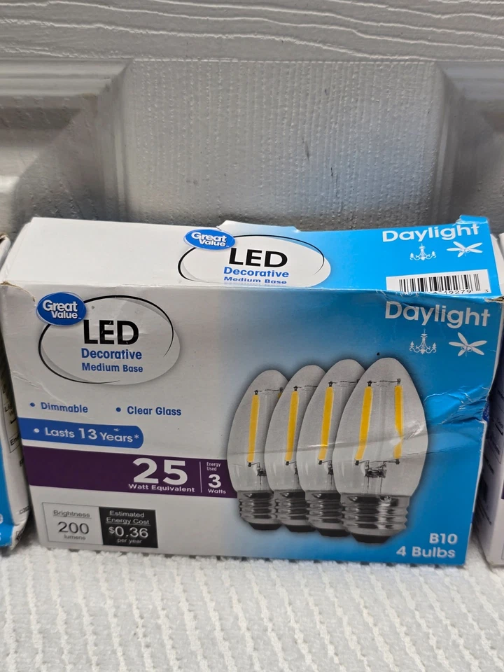 Great Value LED Decorative Light Bulb Medium Base Daylight B10 4 Bulbs (G - Image 4 of 4