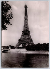 Postcard RPPC France Paris La Tour Eiffel 1889 vue des Quais de la rive droite
