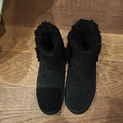 Women's Black Suede Sorel Nakiska Faux Fur Lined Booties Slippers UK Size 3 - Image 1 of 4