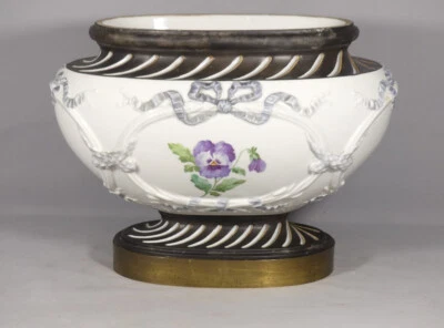 Centre De Table Ou Jardinière Façon Vasque Style Louis XVI En Porcelaine, XIX è - Photo 1/4