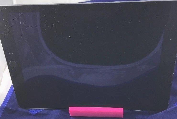 iPad Desk Stand Green - Image 4 of 4