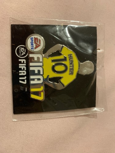 Ea Sports Fifa 17 Soccer Player Pin Badge 10 Hunter Ebay
