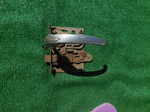 1941 Oldsmobile door handle & latch 41 Olds
