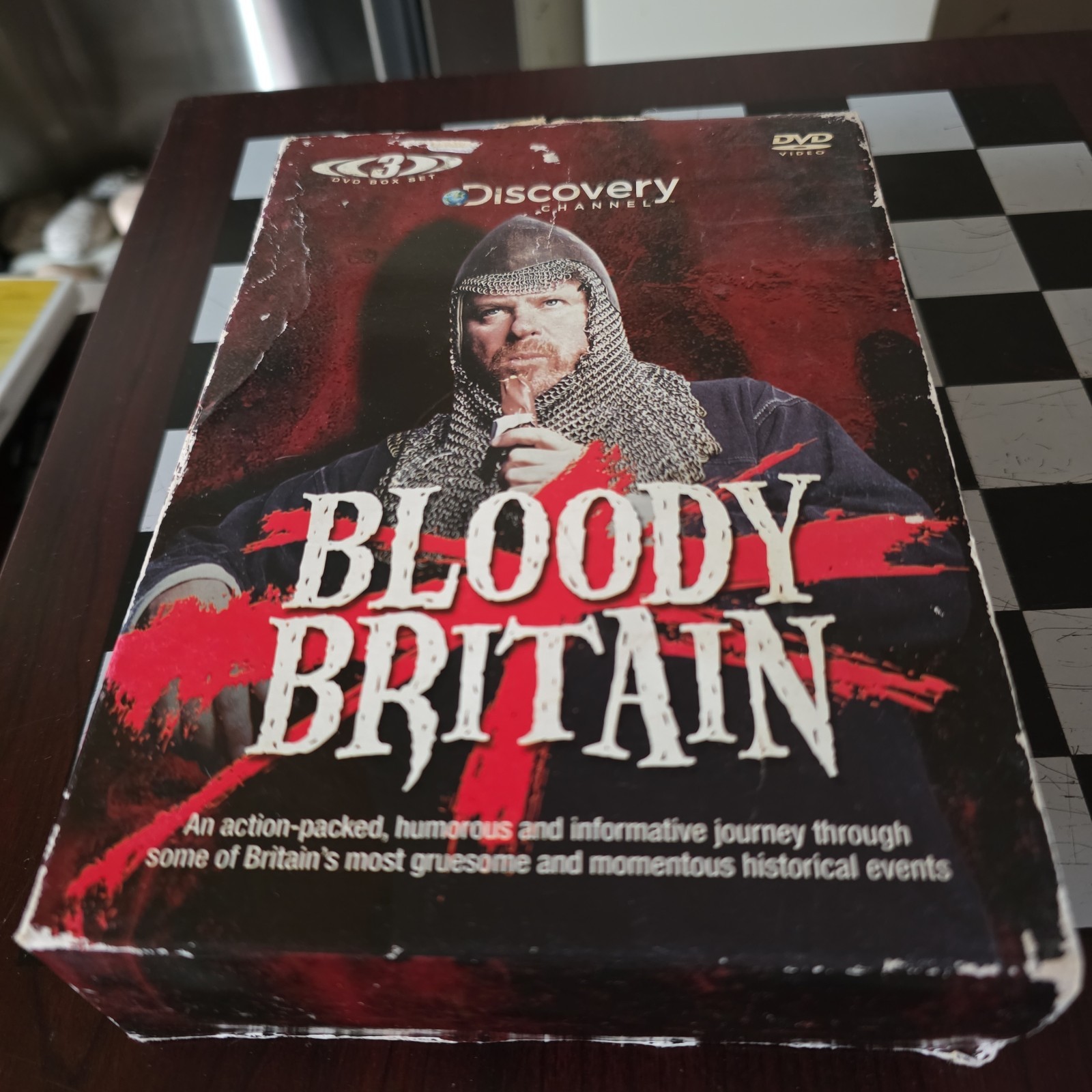 Bloody Britain DVD (2010)
