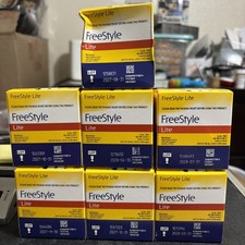 Freestyle Lite Blood Glucose Diabetic Test Strips 700 7 boxes of 100 .