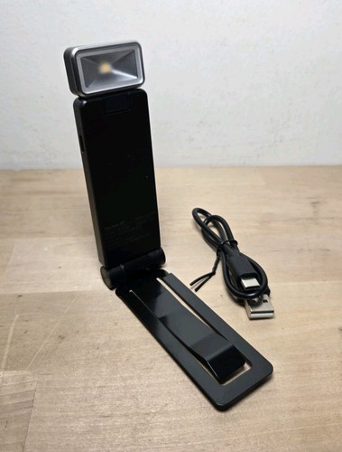 86LUX Pocket E1 Reading Book Light Ultralight Clip-on LED Rechargeable - Grey - Picture 3 of 6