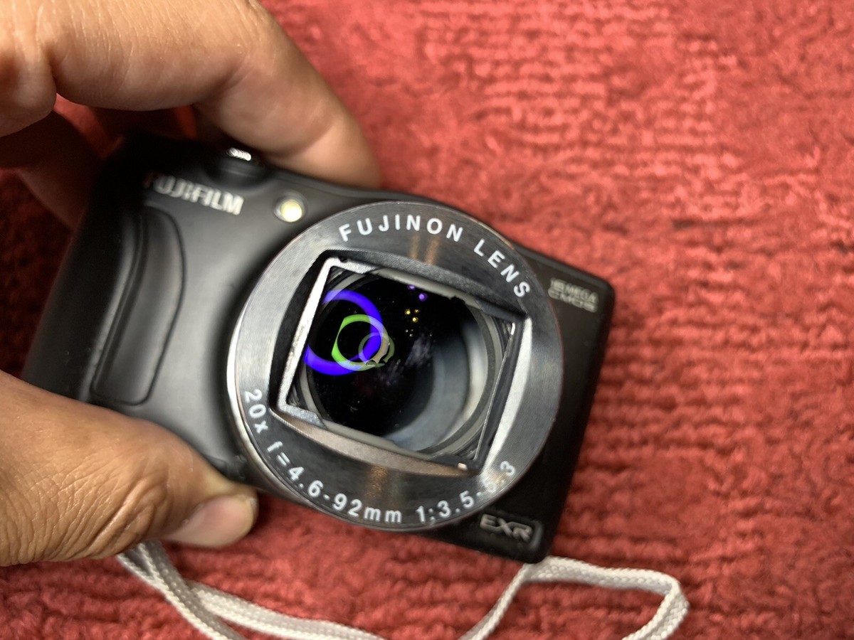 レア【新品未使用】FUJIFILM EXR 16メガピクセル　F 750EXR レア【新品未使用】FUJIFILM EXR 16メガピクセル F 750EXR