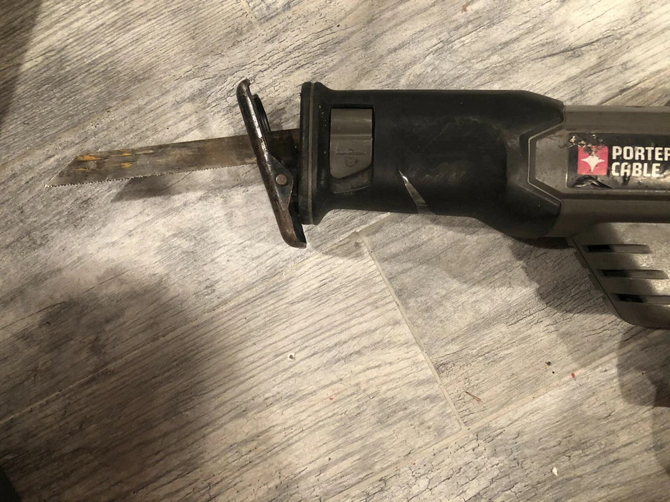 Porter Cable 18v Reciprocating Saw (PC1800RS) With PC18B Battery - Pre-Owned - Image 3 of 4