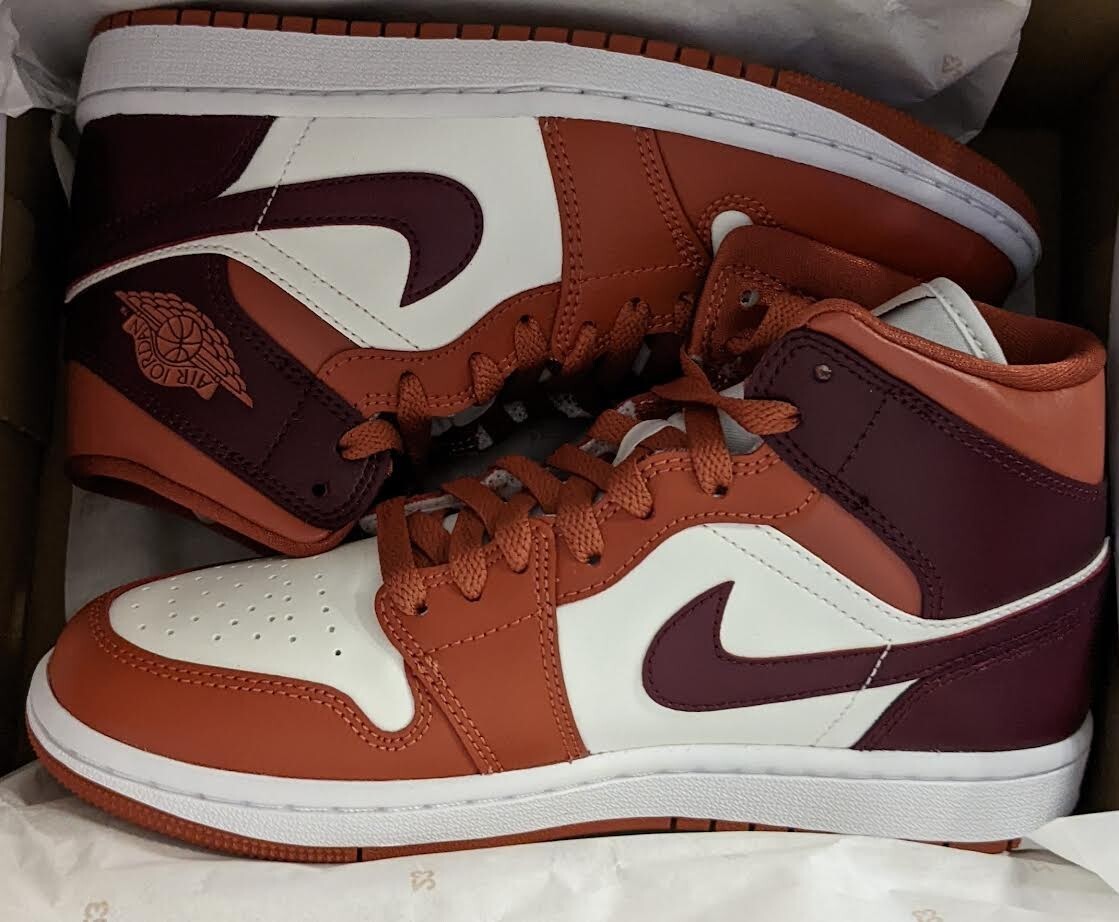 Hotel Kalinga Air Jordan Mid Magenta Zalando Court Purple Nike Air