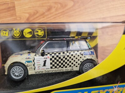 Scalextric 型番:C2564 HORNBY SCALEXTRIC MINI COOPER S NRGDRINK #1 SLOT CAR C2564 | eBay UK