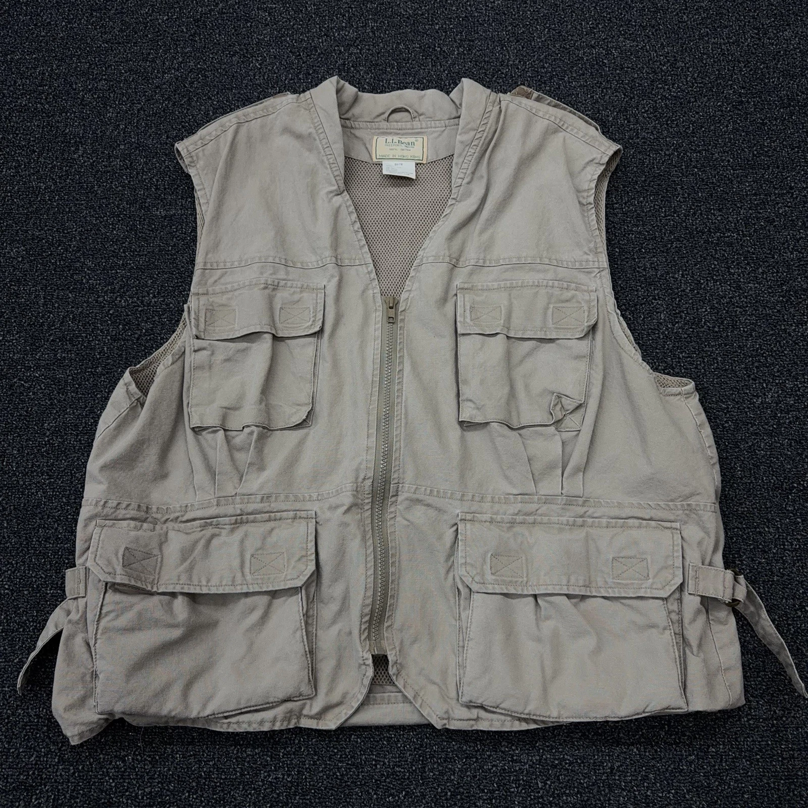 L.L. Bean L men’s beige cargo multi pocket Tropic Weights vintage vest fishing
Opens in a new window