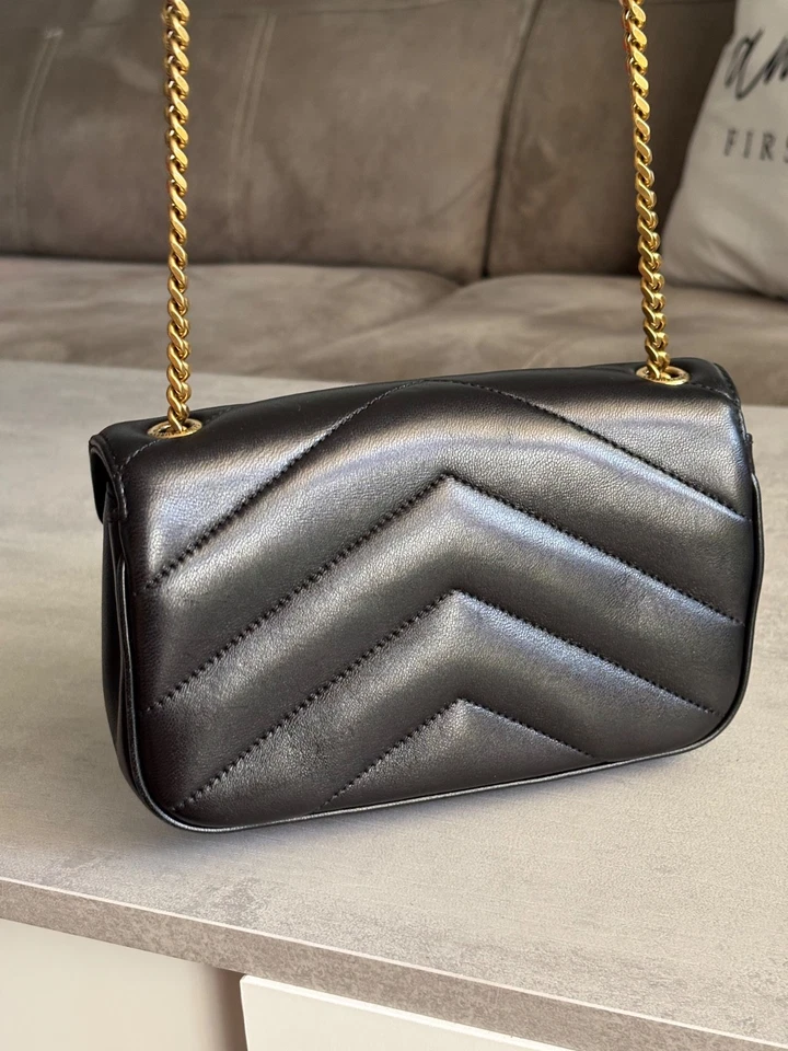 Saint Laurent Loulou, foto 4 de 5
