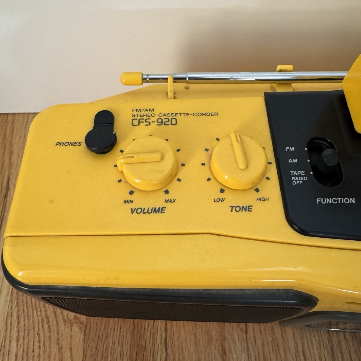 [美可動品] Sony Sports CFS-930 ラジカセ　ソニースポーツ 美可動品] Sony Sports CFS-930 ラジカセ ソニースポーツ - メルカリ