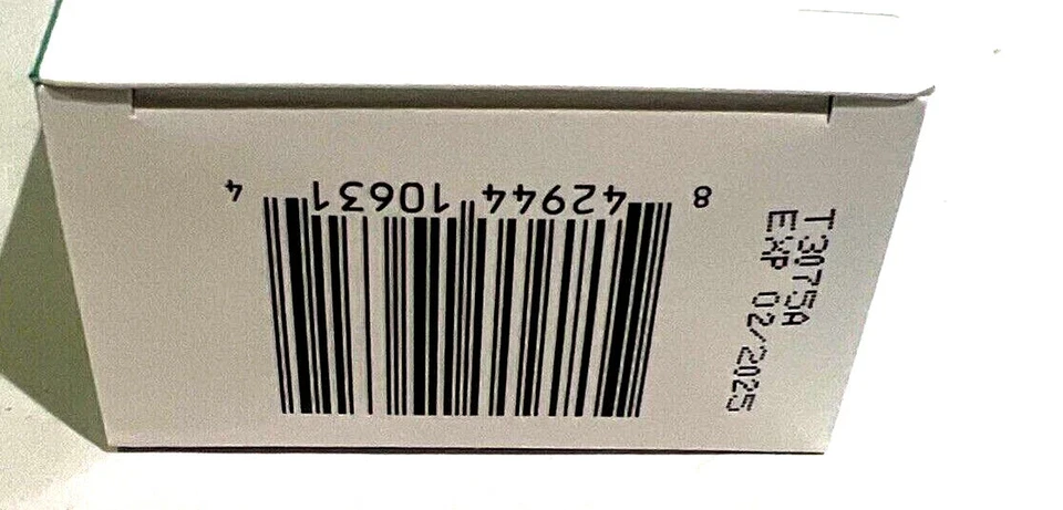 Expired Proactiv Clean Step 3 Acne Clearing Hydrator 3-oz (Lot of 80 Boxes) - Image 3 of 4