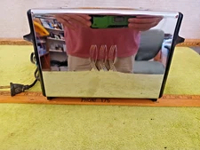 VTG Toastmaster 2 Slot Toaster Model B700B USA Chrome Pastry Bread Works Great