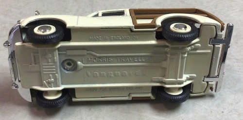 3 Vanguard 1/43 Scale Cars Ford 100E Mini Traveller & 1 Corgi Mr Bean Mini Car - Picture 3 of 9