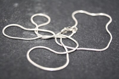 100% 9k Solid White Gold Omega Snake Chain Necklace Parrot Clasp 42 cm. NEW