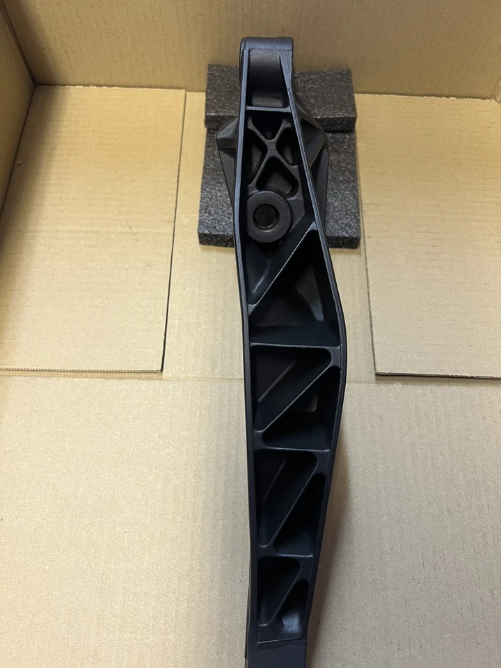 BMW E30 325ix Transfer Case Cross Member Brace 88-91 Auto Transmission - Image 4 of 4