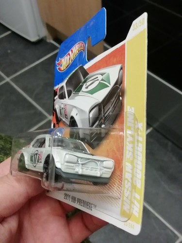 hot wheels NISSAN SKYLINE H/T 2000GT-X short card 2011 * - Picture 2 of 5