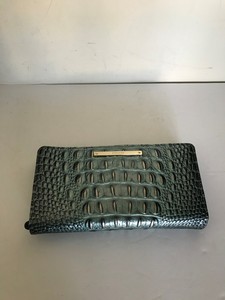 brahmin annmarie wallet