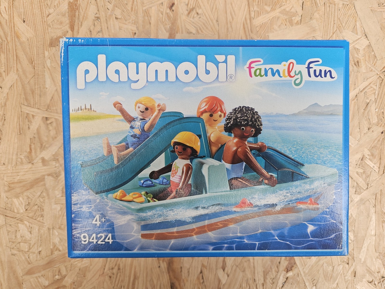 Playmobil Family Fun Floating Paddle Boat 9424 New Sealed 2018