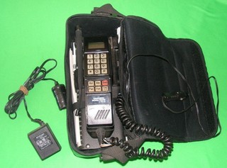 California Mobile Car Phone by Motorola Vintage Bag Manual's Powers on