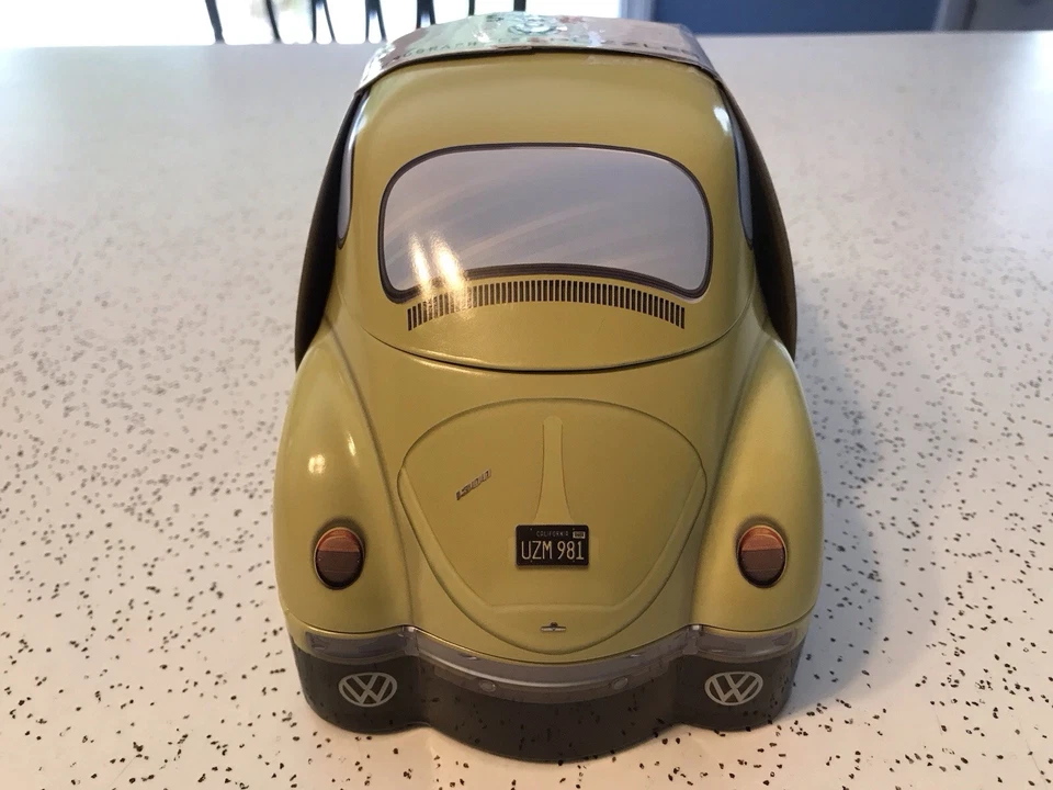 VW Beetle Camping 550 Piece Jigsaw Puzzle in Tin Eurographics  New & Sealed - Image 3 of 4