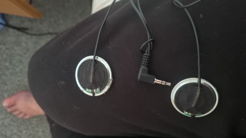 Griffin Bluetooth Wireless Receiver PLUS Helmet Speakers - Photo 6/8
