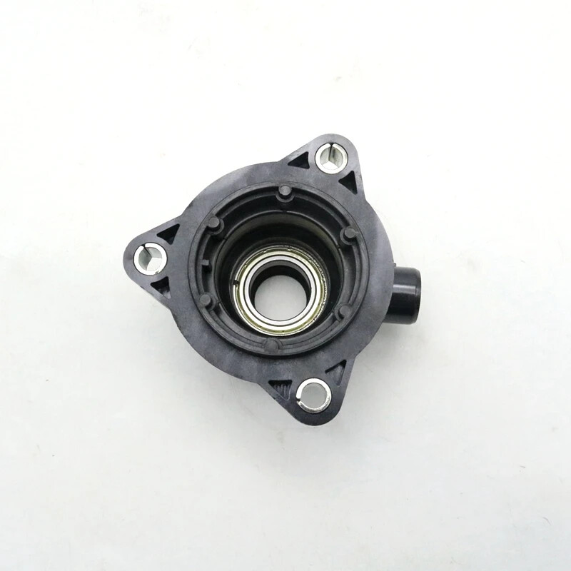user_aca3fdf3　0728 Amazon.com: Akuza 325 Chrome Wheel Center Cap AK325-CAP