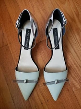 Alain Tondowski Pumps "Pump in Light Green" Lucite Bar Kitten Heel Size 38 1/2