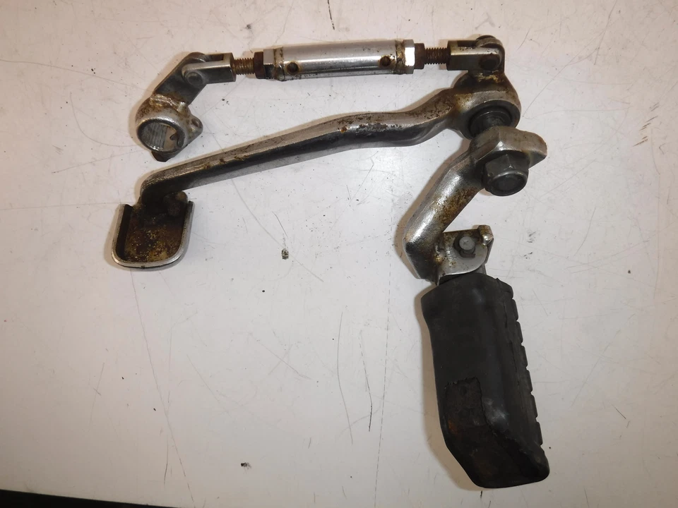 Yamaha Maxim XJ 750 1982-83 reposapiés delantero derecho clavija paso Foto 4 de 4