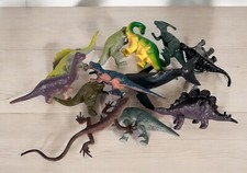Miniature Dinosaur Figurines lot of 12, Plastic Toys