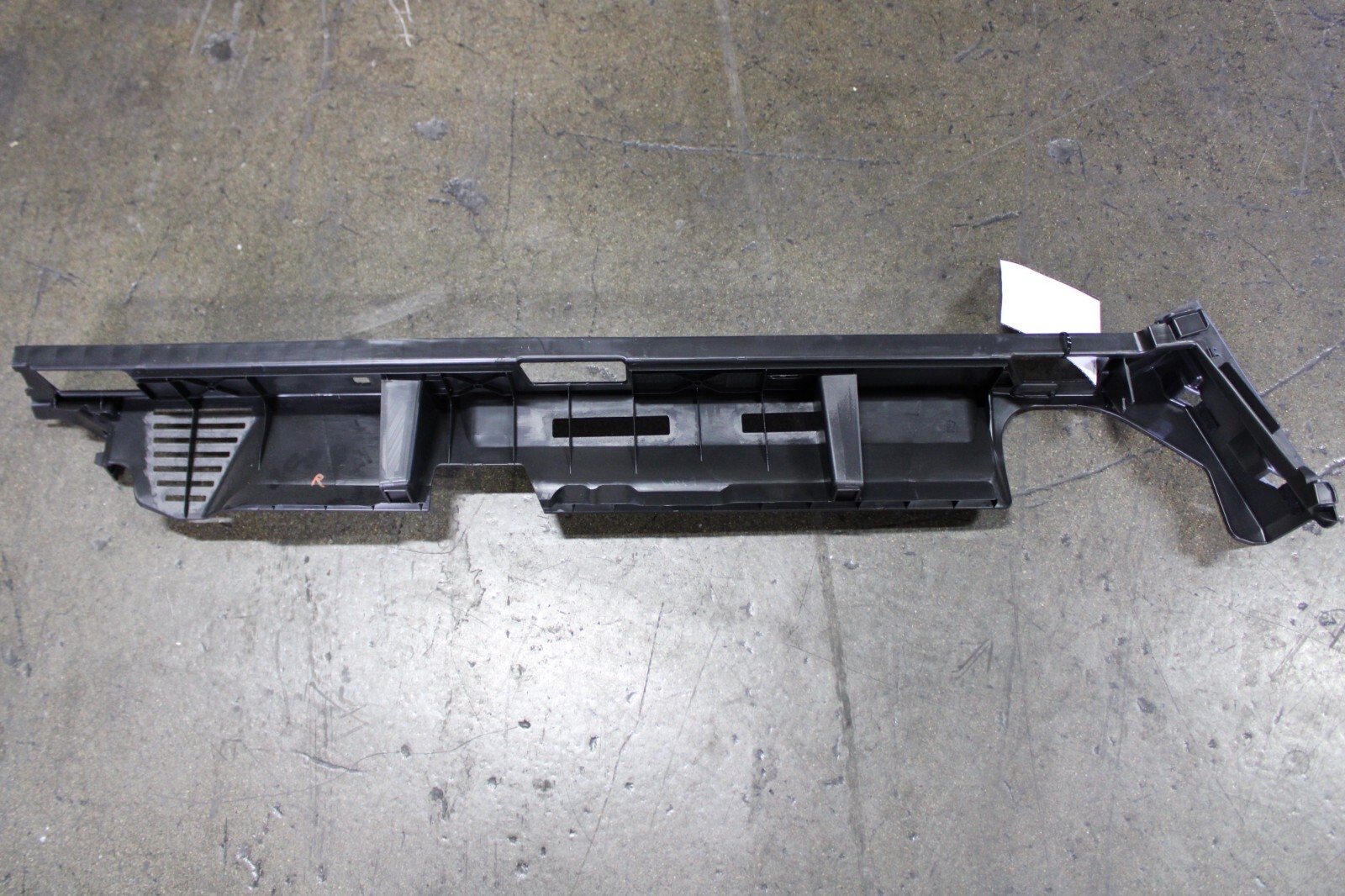 Lamborghini Urus, RH, Right, Trunk Cover, Lower Section, Used, P/N 4M8863528