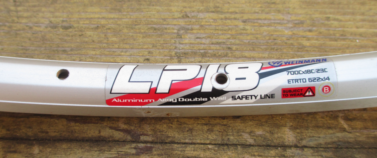 RIM Weinmann 700Cx18c/23c Etrto 622x14 LP18 36H Black or Silver