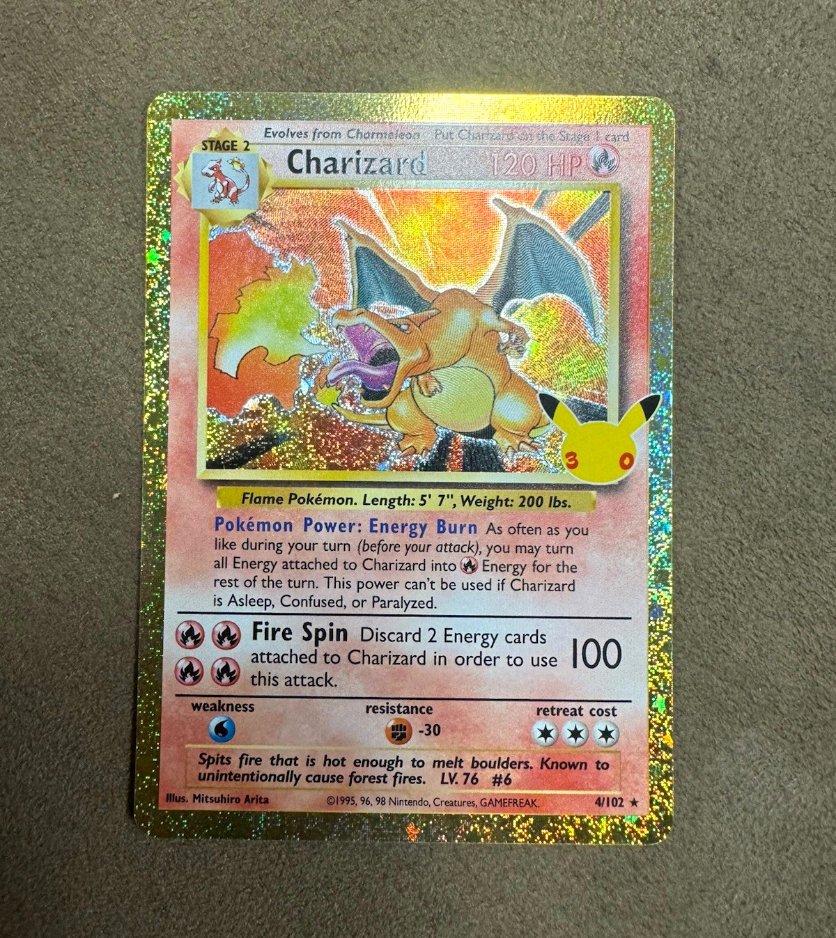 Charizard 4/102 30th anniversary NM