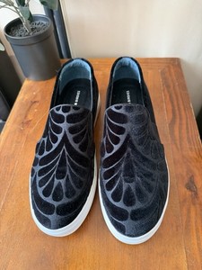 BIRDIES Womens Tan taupe suede comfort shoes Size 9