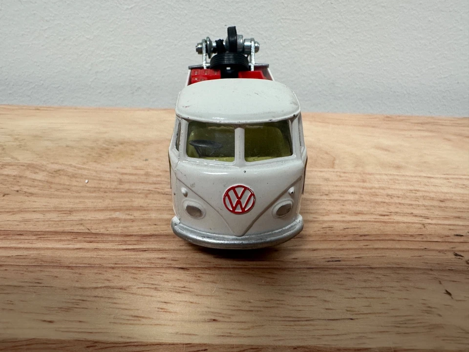 Corgi Toys Volkswagen Racing Club Recovery Truck - Good Condition - Free Ship! - Image 2 of 4