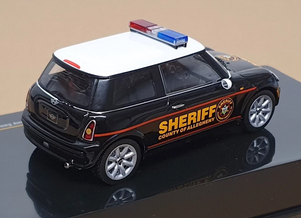 Ixo 1/43 Scale MOC100 - Mini Cooper Sheriff County Of Alleghenny USA - Image 2 of 4