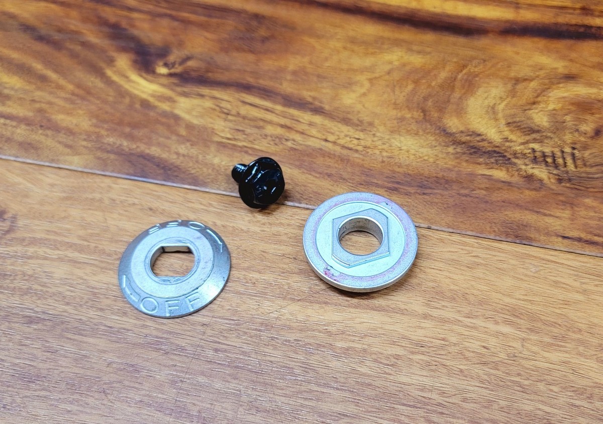 V Genuine Nissan 300ZX Fuel Tank Vent Valve