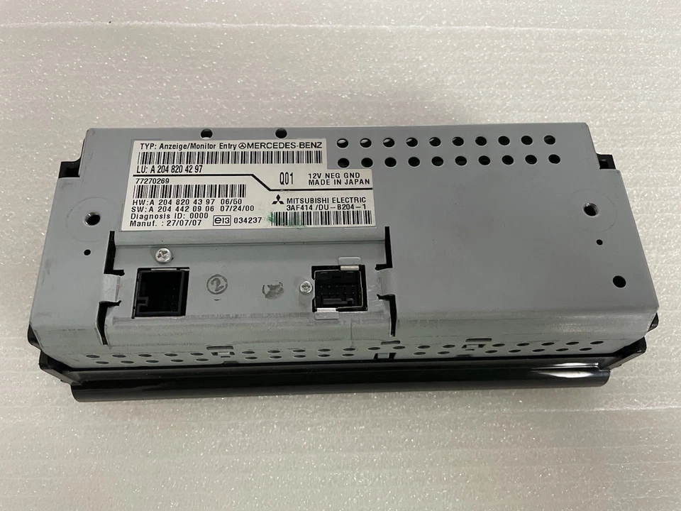 Autoradio W204 C-Klasse Limo Kombi CD Radio Navi  Mercedes Original - Bild 3 von 4