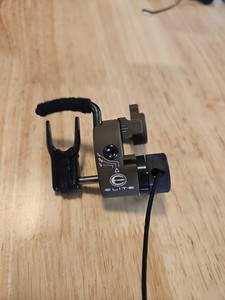 Elite QAD HDX Arrow Rest Right Hand Brown
