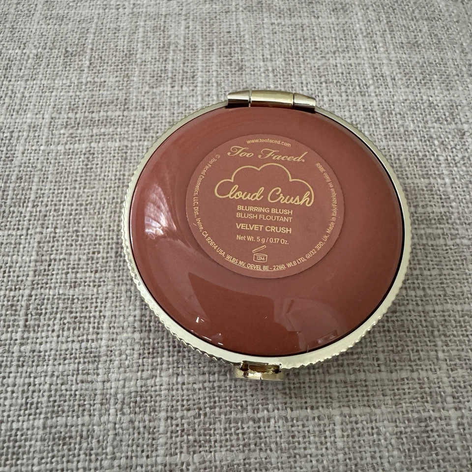 Too Faced- Cloud Crush Blurring Blush- VELVET CRUSH- .17oz- NIB - Image 4 of 4