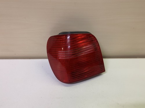 Rückleuchte Rücklicht Bremslicht VW Polo 6N2 links 6N0 945 095H ORIGINAL