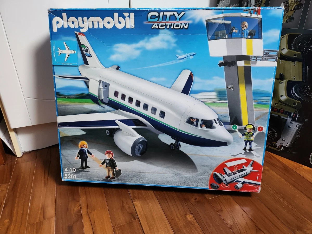 Playmobil Aéroport Avec Nombreux Accessoires, Occasion
