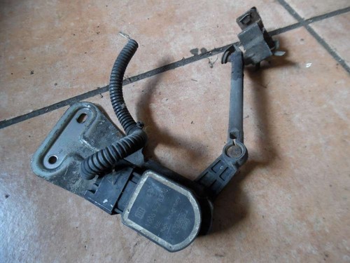 Mercedes-Benz E-Klasse W212 Niveausensor Höhensensor A0065428318